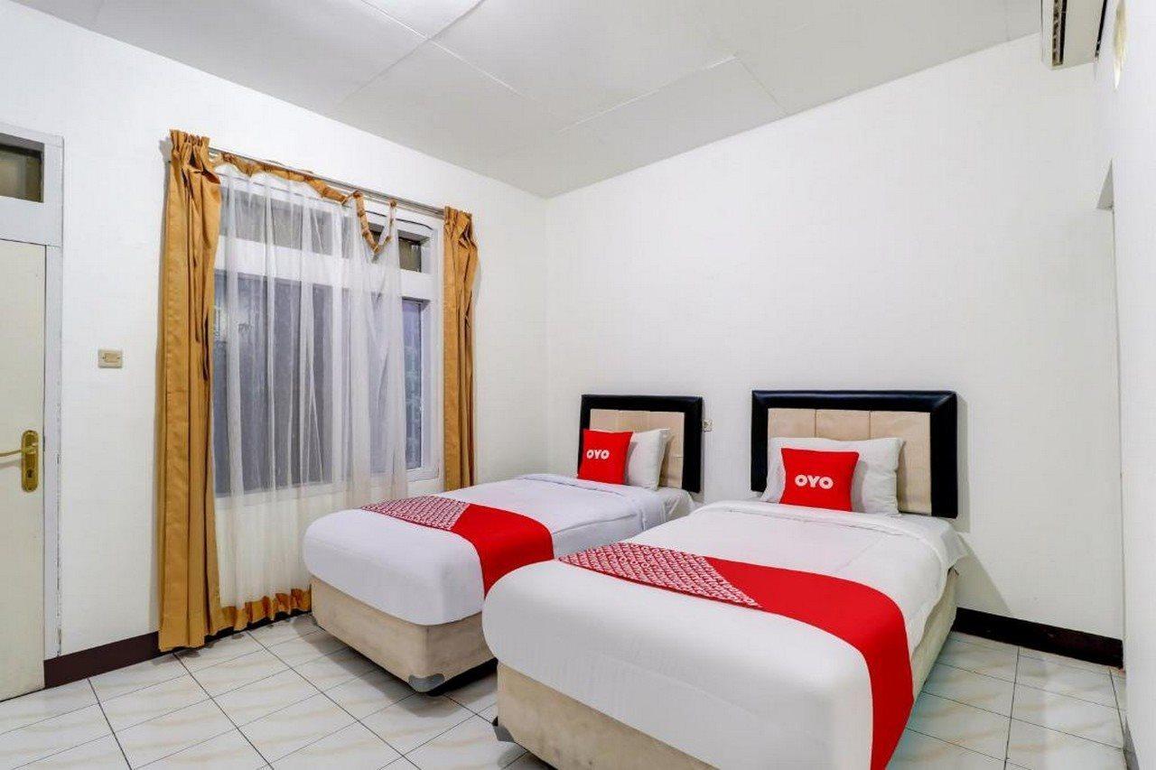Oyo 3341 Ten Guest House Bandung Exterior photo